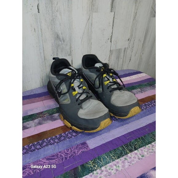 Nike Velocitrainer 554891-002 Mens 10 Gray Black Yellow Training Running Shoes - Picture 1 of 9